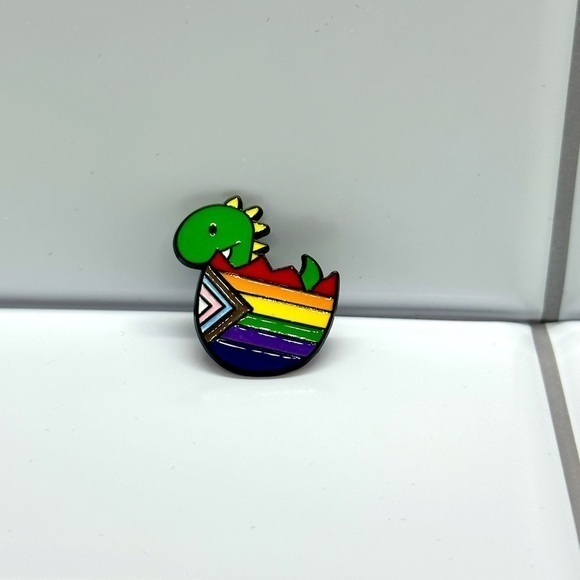 Pride dinosaur enamel pin​ - Picture 1 of 3